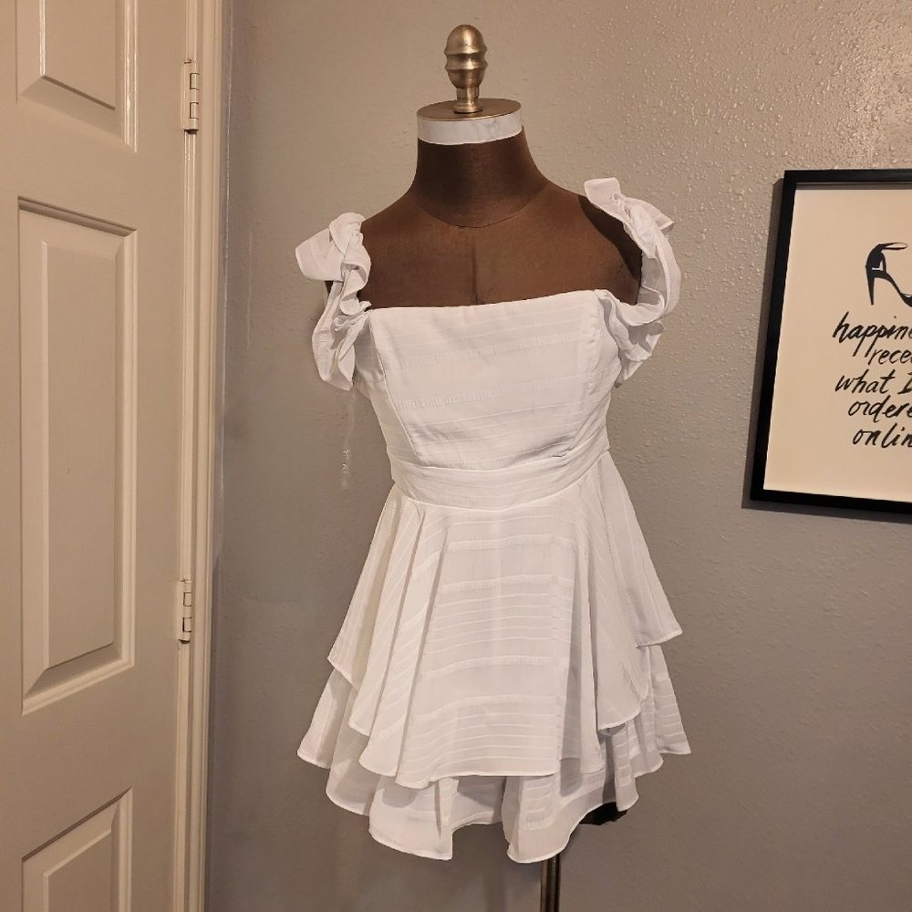 @Balance Lily Ruffle Romper - Picture 2 of 13